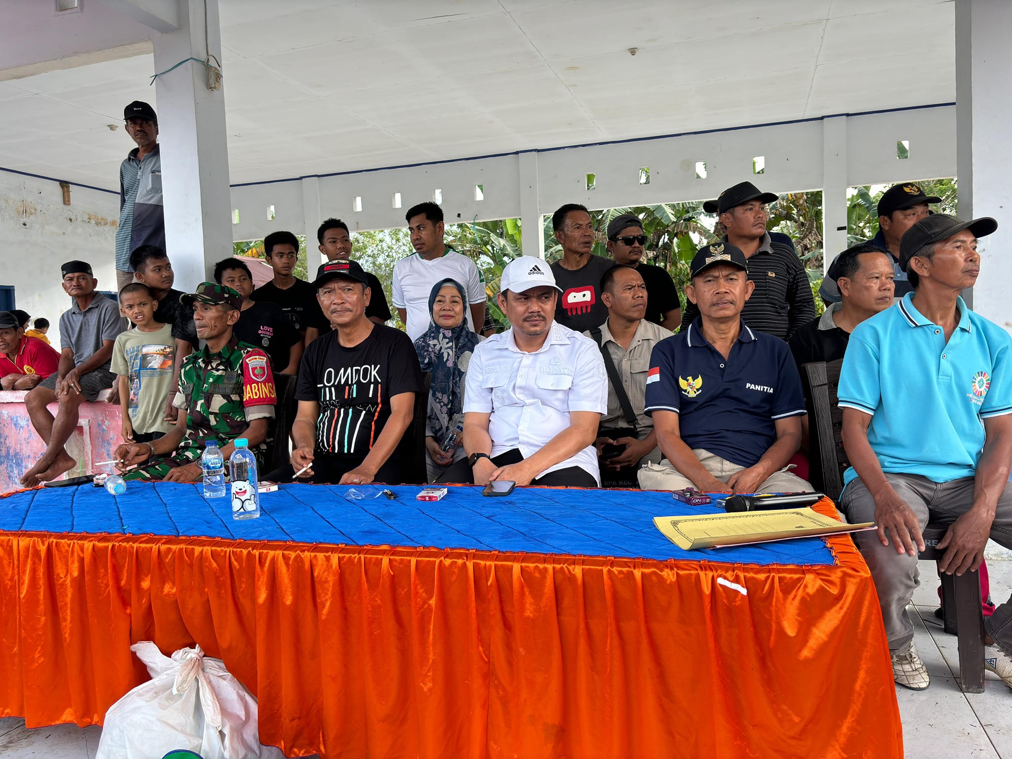 Ribuan Masyaralat Aere Hadir Bersama Bupati di Penutupan Olah Raga Perayaan HUT RI