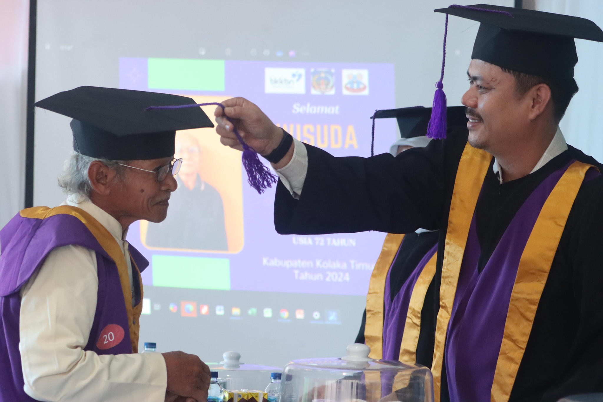 Wisuda Lansia Angkatan 111 di Kecamatan Loea: Sosialisasi 7 Dimensi Lansia Tangguh