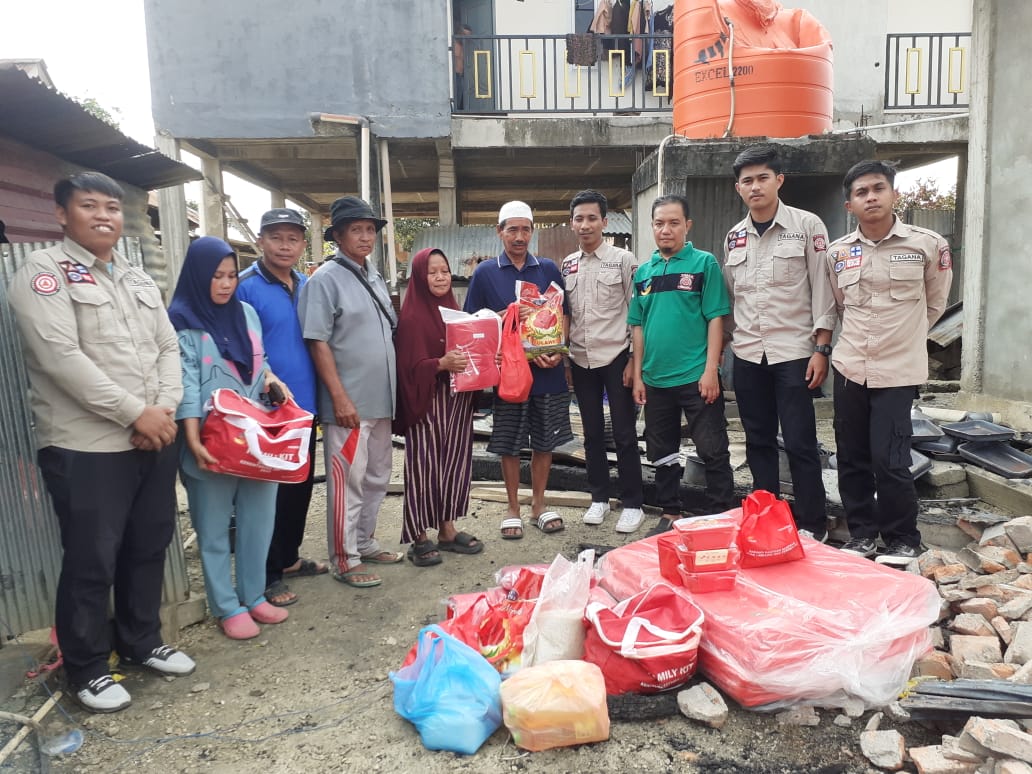 BPBD dan Dinsos Koltim Bantu Korban Kebakaran Bou