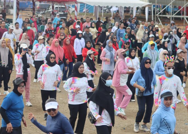 Senam Sehat Bersama dan Pengundian Doorprize Meriahkan Peringatan HUT Ke-12 Kabupaten Kolaka Timur