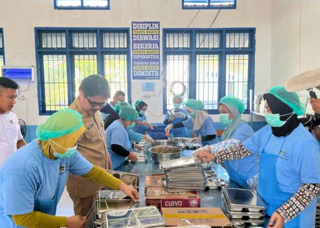 Bupati Koltim Tinjau Langsung Program MBG di Tirawuta: Komitmen untuk Anak Sehat dan Cerdas