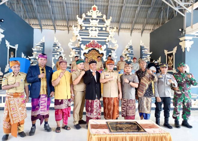 Candi Bentar Pura Penataran Amerta Yoga Atula Diresmikan, Simbol Keharmonisan Umat di Kolaka Timur