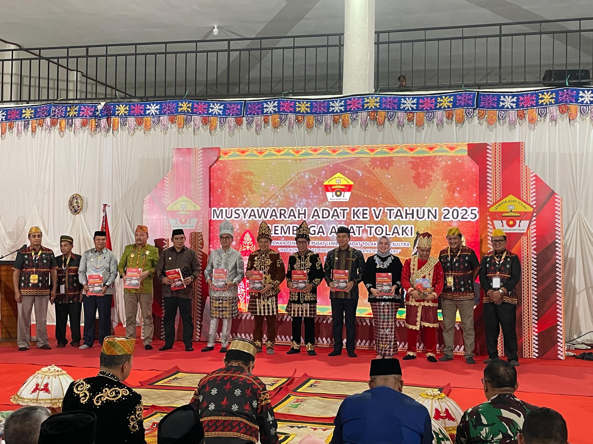 Wakil Bupati Koltim Hadiri Musdat V Lembaga Adat Tolaki di Konawe