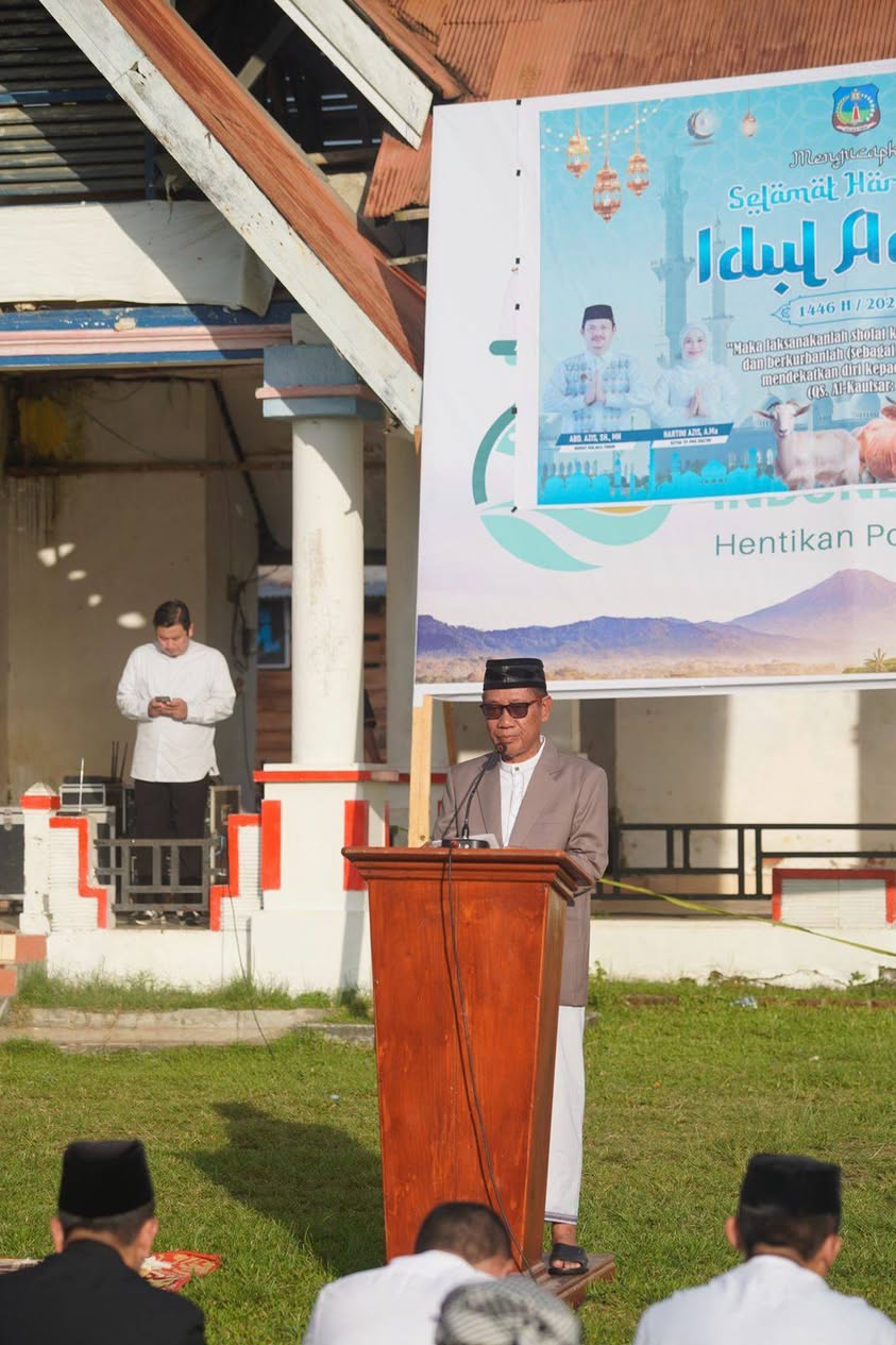 Peringati Idul Adha 1446 H, Wakil Bupati Koltim Ajak Warga Meneladani Semangat Pengorbanan dan Perkuat Solidaritas