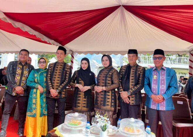 Wabup Koltim Hadiri Pawai Ta’aruf STQH Koltim 2025