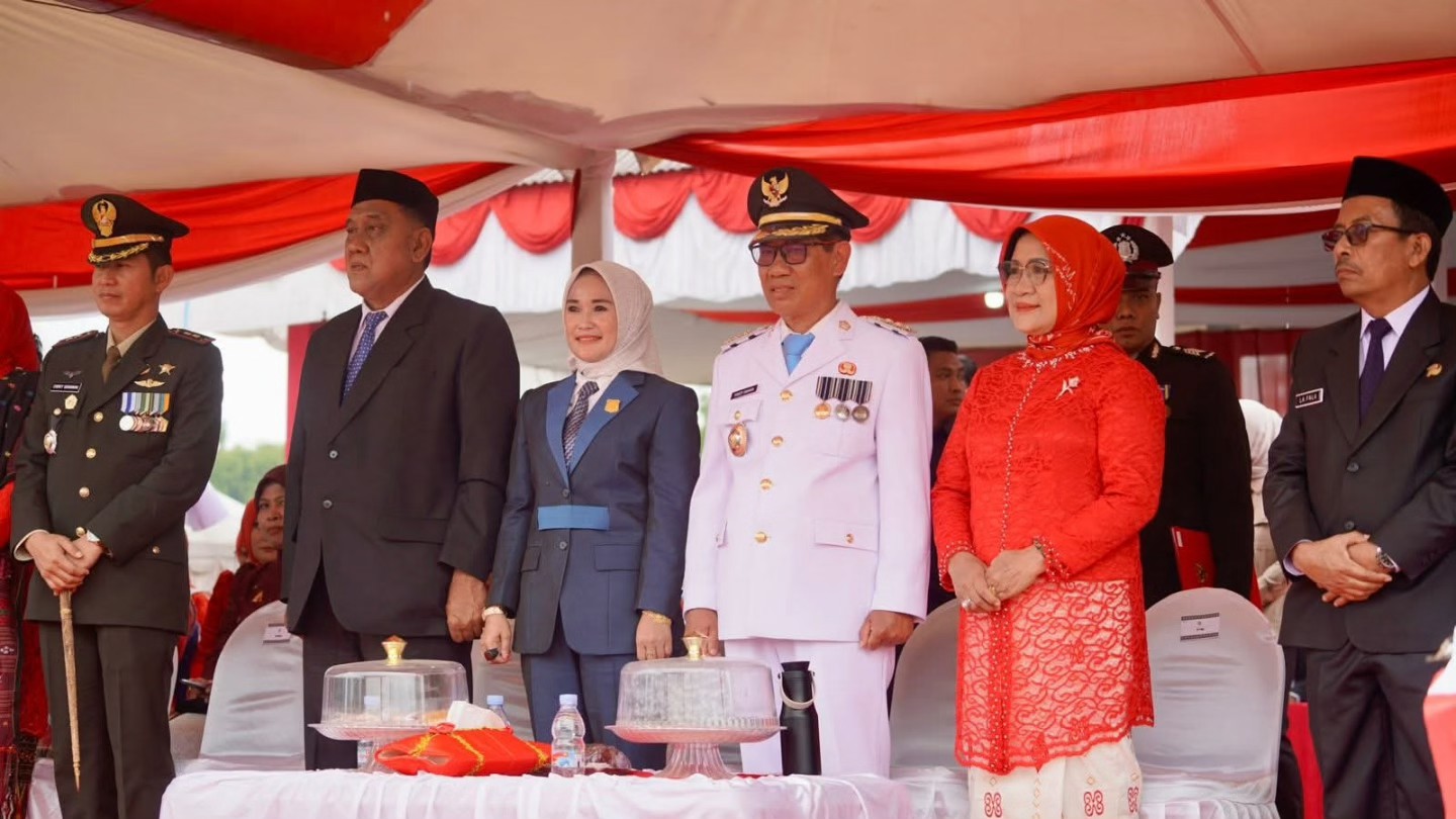 Pelaksanaan Upacara HUT Kemerdekaan ke-80 RI di Kolaka Timur Berlangsung Khidmat di Tengah Guyuran Hujan