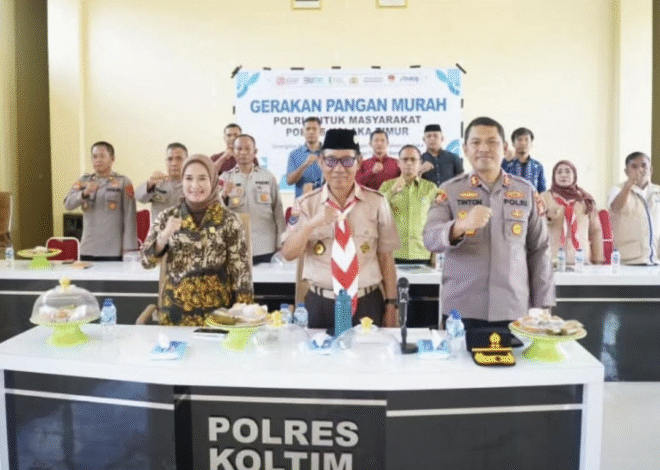Plt. Bupati dan Ketua DPRD Kolaka Timur Hadiri Gerakan Pangan Murah Polri untuk Masyarakat
